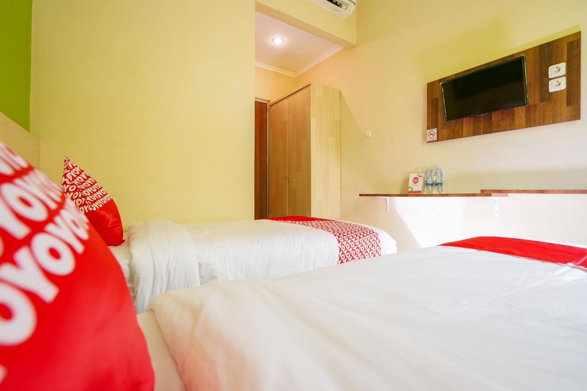 Hotel O Surabaya Near Surabaya Town Square Formerly Kupang Gunung Residence Exterior foto