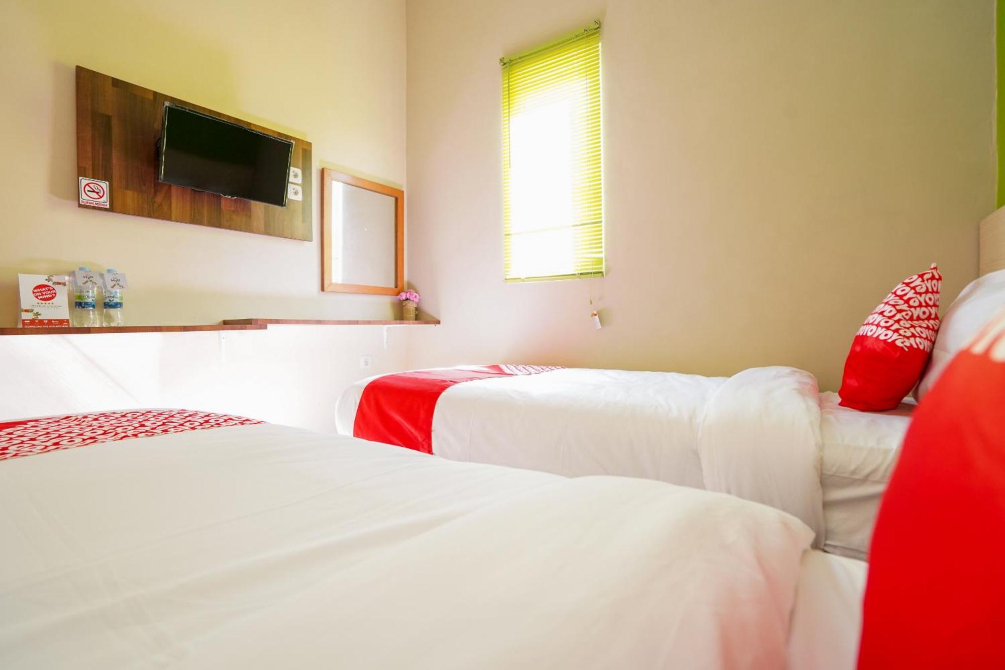 Hotel O Surabaya Near Surabaya Town Square Formerly Kupang Gunung Residence Exterior foto